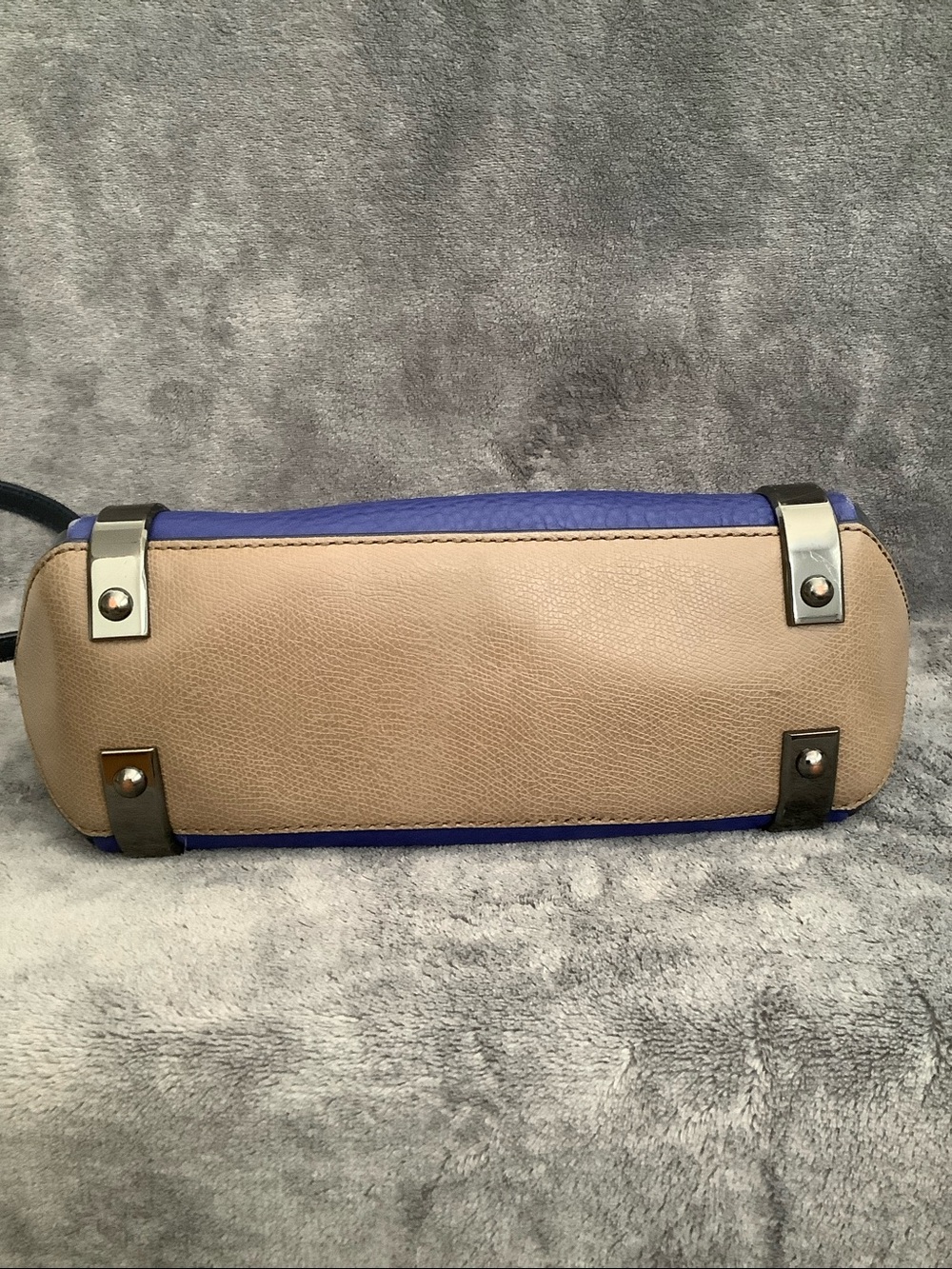 Marc by Marc Jacobs blue and cream colorblock purse - Picture 4 of 12